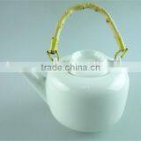White Cheap Price Ceramic Teapot With Plastic Handle in Stock thumbnail-1