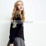 Female Black Round Collar Collar Fleece. thumbnail-4