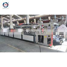 Машина для изготовления алюминиевых фольгированных воздушных шаров может производить четыре воздушных шара за один раз