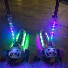 Kids Scooter Kick Scooter Toys Glowing 3-wheel Scooter With Music and Lights thumbnail-2