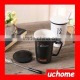 UCHOME Black And White Ceramic Couple Milk Mug Cups With Lid And Spoon thumbnail-3