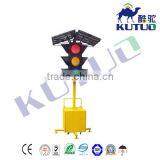 Hot Selling Kutuo Solar Traffic Light 300mm Road Sign Solar Traffic Cone Light thumbnail-2