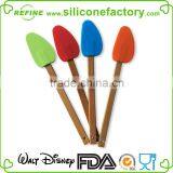 Food Grade Customized Silicone Cake/cookie Baking Spatula With Wooden Handle thumbnail-2