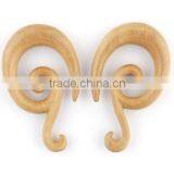 Fashion Vortex Acrylic Piercing Jewelry Ear Plug Ear Spiral Body Ring thumbnail-1