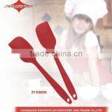 Hot Selling Midlle Size Silicone Scraper With Good Handle thumbnail-1