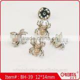 Cute Pussy Cat Shape Clear Stone Plating Metal Brooch thumbnail-6