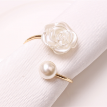 Creative Rose Valentine's Day Wedding Home Decoration Table Decor Pearl Round Napkin Napkin Rings thumbnail-1