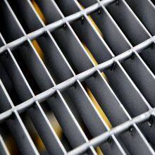 Welded Steel Bar Grating Hot Dip Galvanized High Load Bearing for Construction and Bridge thumbnail-4