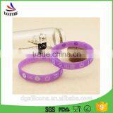 China Manufacturer BPA Free Silicone Wristband, Cheap Silicone Wrist Bands thumbnail-6