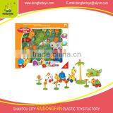 Assembly animal play set