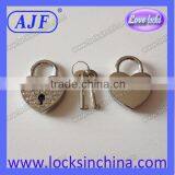 Cute Heart Silver Rhinestone Padlock thumbnail-3
