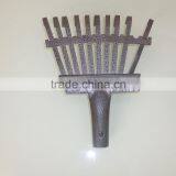 High Quality 11 Tines Carton Steel Stick Rake thumbnail-3