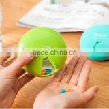 Delicate Bright-coloured Plastic Round Pocket Pill Box 7 Compartments thumbnail-3