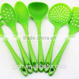 Eco-friendly Food Grade Kitchen Tools PS Green Handle 6 pc Nylon Cutlery Set