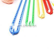 Best Quality Plastic Long Knitting Loom Colorful Home DIY Knit Set thumbnail-3