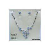 Necklace thumbnail-1