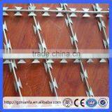 Diamond Hole/Square Hole Galvanized and Pvc Concertina Razor Wire Fence (Guangzhou Factory) thumbnail-6