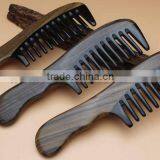 Chinese Style Sandalwood Cow Horn Comb thumbnail-2