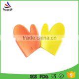 FDA Approved Silicone Gloves, Heat Resistant Silicone Cooking Gloves Oven Mitt for Housing Use thumbnail-1