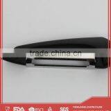 High Quality Stainless Steel Vegetable Peeler With Penguin Shape Handle thumbnail-3