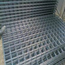 PVC Coated Welded Wire Mesh Roll for Poultry and Rabbit Cage Enclosures thumbnail-2