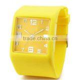 Catch Your Eyes Matching Bright Color Silicone Wristband Watch thumbnail-2