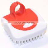 Kitchen Utensil Plastic Finger Handy Vegetable Fruit Cleaning Brush Veggie Scrub Brush thumbnail-3