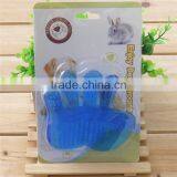 PVC Material Five Finger Soft Brush Comb for Pet Bathing thumbnail-1
