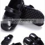 2017child Hot Selling Soft Infants Touch Leather Babies Shoes Love Heart Pattern thumbnail-1