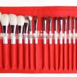 Professional 26 Piece White / Silver Makeup Brush Set With Red Case thumbnail-4
