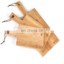 Изящная разделочная доска из мангового дерева