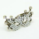 Pearl And Crystal Mask Anti Gold Gemstone Ring