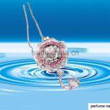 Medal Shape Jewelry Pendant Glass Perfume Bottle Jewelry thumbnail-1