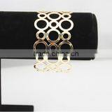South Korean Round Hollow Women Bangles With Gold Plated thumbnail-5