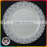 Disposable Round Plastic Plate With Carved Flower thumbnail-1