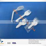 Plastic Folding Spork thumbnail-1