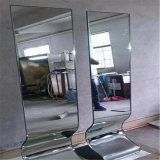 Factory Sales 6mm Clear Float Aluminium Silver Mirror Safety Glass thumbnail-4