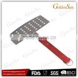 Food Grade Stainlless Steel Blade BBQ Fish Turner and BBQ Fish Spatula With Wooden Handle
