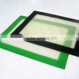 Wholesae FDA Food Grade Non Stick 4x5" Non-stick Slick Oil Platinum Cured Small Silicone Matts thumbnail-1