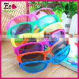 Hot Selling Plastic Sun Glasses Kids Sunglasses Cheap Promotional Children's Sunglasses thumbnail-1