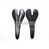 2016 High Quality 3k UD Full Carbon Fiber T700C Bicycle Saddle for Sale thumbnail-3