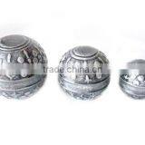 Silver Decorative Sphere and Balls in Shiny Silver Finish thumbnail-1