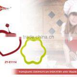 Silicone Egg Rings Heart and Flower Shape With Knock Down Handle thumbnail-1