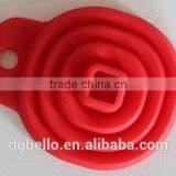 Cute Design FDA Approved Silicone Funnel Oil Funnel for Sale thumbnail-2