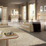 Bisini Luxurious Solid Wood Hand Carved Golden And Beige Complete Bedroom Set/European Classic Bedroom Furniture(MOQ=1 SET) thumbnail-1