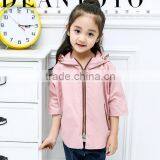 Zm40657b Spring Children Batwing Sleeve Clothes China Cotton Wind Coat Jacket thumbnail-3