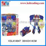 2014 new arrivals deformation robot with light and sound