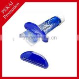 2015 pushing save tube promotional plastic toothpaste squeezer