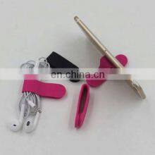 Small MOQ Cuctom Promotional Multifunction Silicone Cable Organizer Phone Holder Silicone Magnetic Clip