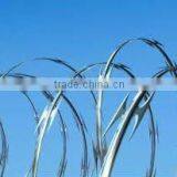 Crossed Razor Wire thumbnail-1